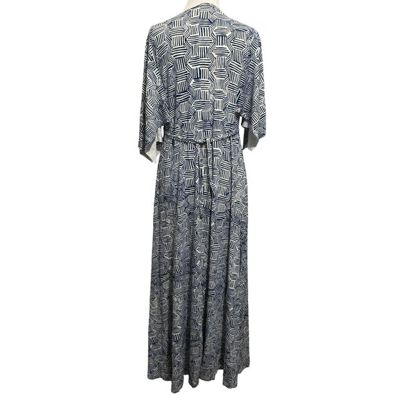 Chico's Blue & White Bryn Etched Tile Soft Knit Maxi Dress Sz 2 (M-12) Geo Print - Picture 5 of 9